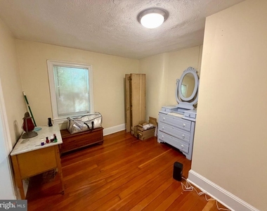 211 E Boscawen Street - Photo Thumbnail 8
