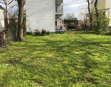 211 E Boscawen Street - Photo Thumbnail 10