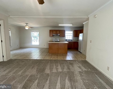 245 7th Street - Photo Thumbnail 7