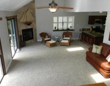 55 Bayview - Photo Thumbnail 3