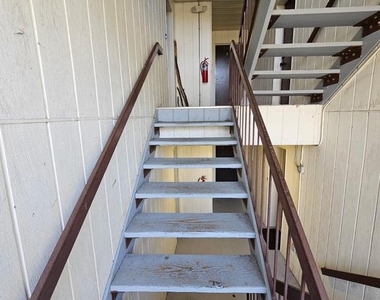 100 Chesterfield Lane - Photo Thumbnail 1