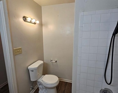 100 Chesterfield Lane - Photo Thumbnail 21