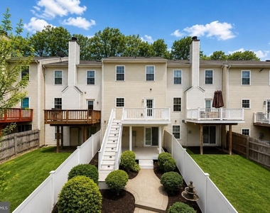 407 Lakeview Court - Photo Thumbnail 34