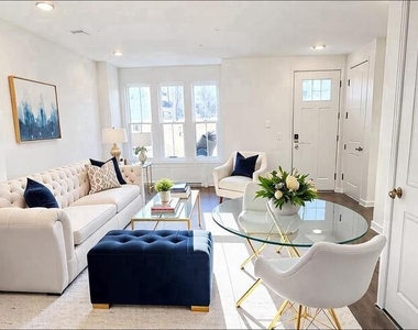 5053 Bigleaf Road - Photo Thumbnail 4