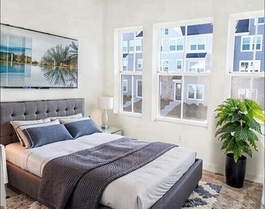5053 Bigleaf Road - Photo Thumbnail 11