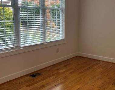 1040 Sun Poppy Court - Photo Thumbnail 20