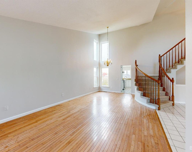 2844 Chaseway Court - Photo Thumbnail 2