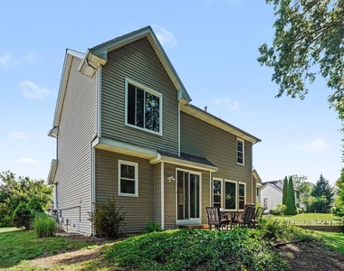 3382 Hampstead Court - Photo Thumbnail 29