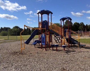 3382 Hampstead Court - Photo Thumbnail 34