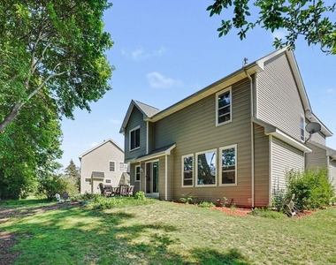 3382 Hampstead Court - Photo Thumbnail 30