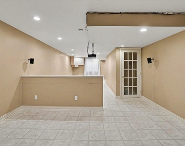 3382 Hampstead Court - Photo Thumbnail 26