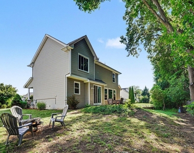 3382 Hampstead Court - Photo Thumbnail 28