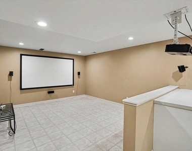 3382 Hampstead Court - Photo Thumbnail 25