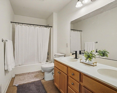 3382 Hampstead Court - Photo Thumbnail 23