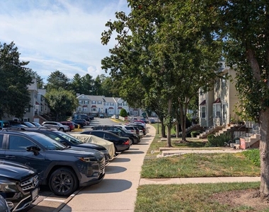 16303 Taconic Circle - Photo Thumbnail 4