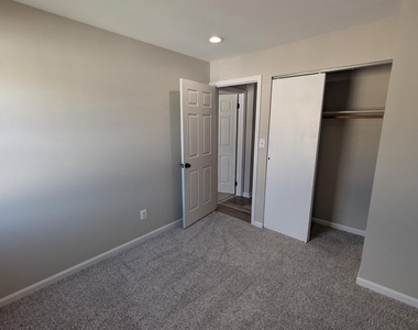 16303 Taconic Circle - Photo Thumbnail 31
