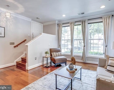 2322 Merseyside Drive - Photo Thumbnail 5