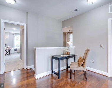2322 Merseyside Drive - Photo Thumbnail 21