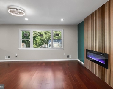 4223 Avon Drive - Photo Thumbnail 4