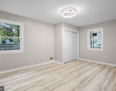 4223 Avon Drive - Photo Thumbnail 8