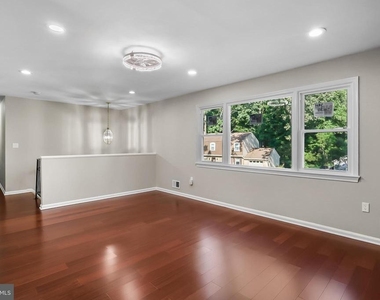 4223 Avon Drive - Photo Thumbnail 6
