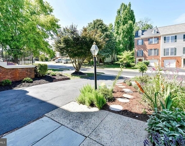 14422 Fowlers Mill Drive - Photo Thumbnail 1