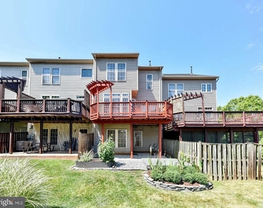 14422 Fowlers Mill Drive - Photo Thumbnail 3