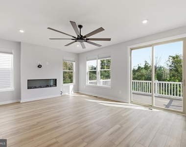 14153 Slate Street - Photo Thumbnail 3