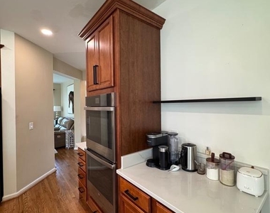 5980 Twin Branch Court - Photo Thumbnail 7