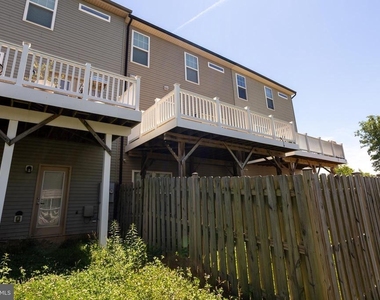 9222 Dawkins Crest Circle - Photo Thumbnail 4