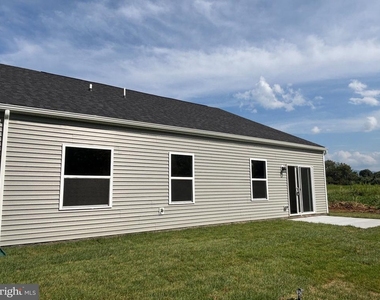 372 Baker Drive - Photo Thumbnail 9