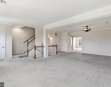 43860 Artsmith Terrace - Photo Thumbnail 4
