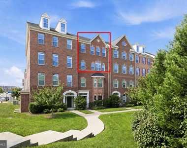 43860 Artsmith Terrace - Photo Thumbnail 1