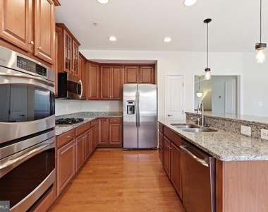 43860 Artsmith Terrace - Photo Thumbnail 6