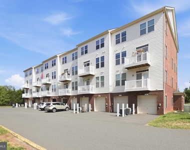 43860 Artsmith Terrace - Photo Thumbnail 23