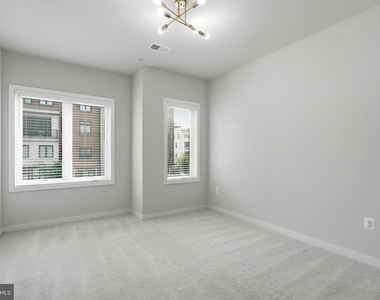 43185 Mongold Square - Photo Thumbnail 30