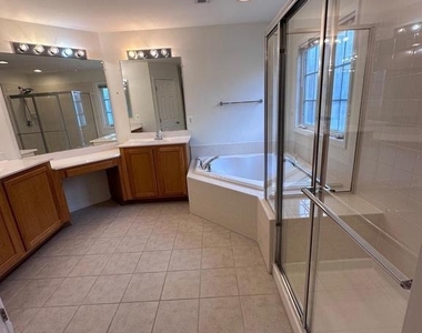 20672 Sutherlin Place - Photo Thumbnail 11