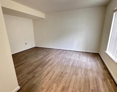 20672 Sutherlin Place - Photo Thumbnail 16