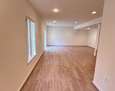 20672 Sutherlin Place - Photo Thumbnail 17