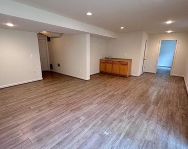 20672 Sutherlin Place - Photo Thumbnail 18