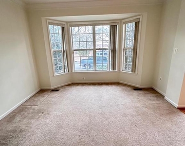 20672 Sutherlin Place - Photo Thumbnail 2