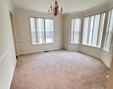 20672 Sutherlin Place - Photo Thumbnail 6