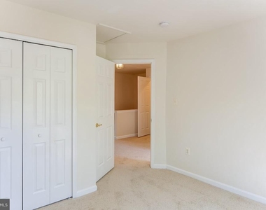 20717 Waterfall Branch Terrace - Photo Thumbnail 28
