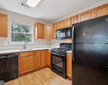 20590 Cornstalk Terrace - Photo Thumbnail 10