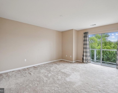 20590 Cornstalk Terrace - Photo Thumbnail 13
