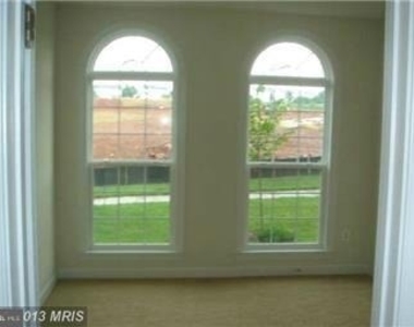 1709 Taymount Terrace Ne - Photo Thumbnail 6