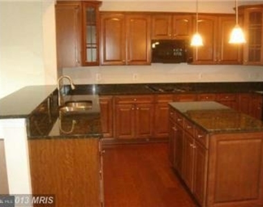 1709 Taymount Terrace Ne - Photo Thumbnail 13