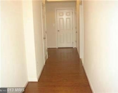 1709 Taymount Terrace Ne - Photo Thumbnail 3