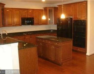 1709 Taymount Terrace Ne - Photo Thumbnail 12