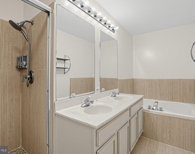 43100 Sherbrooke Terrace - Photo Thumbnail 20